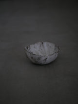 白磁　cray  bowl / Takahiro Yahagi