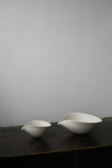 片口　オブジェ　Bone White 半磁器　/  Kanako Yoshida