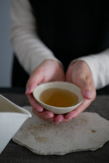 茶杯  ぐいのみ　【 Q 新釉薬 】/  Kanako Yoshida