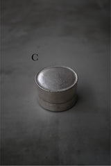 小箱　蓋物　茶入れ　銀肌　/ Akari Sato