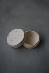 小箱　蓋物　Drawing  石肌　/ Akari Sato