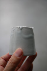 白瓷長石高台　茶杯　小　/ タナカシゲオ