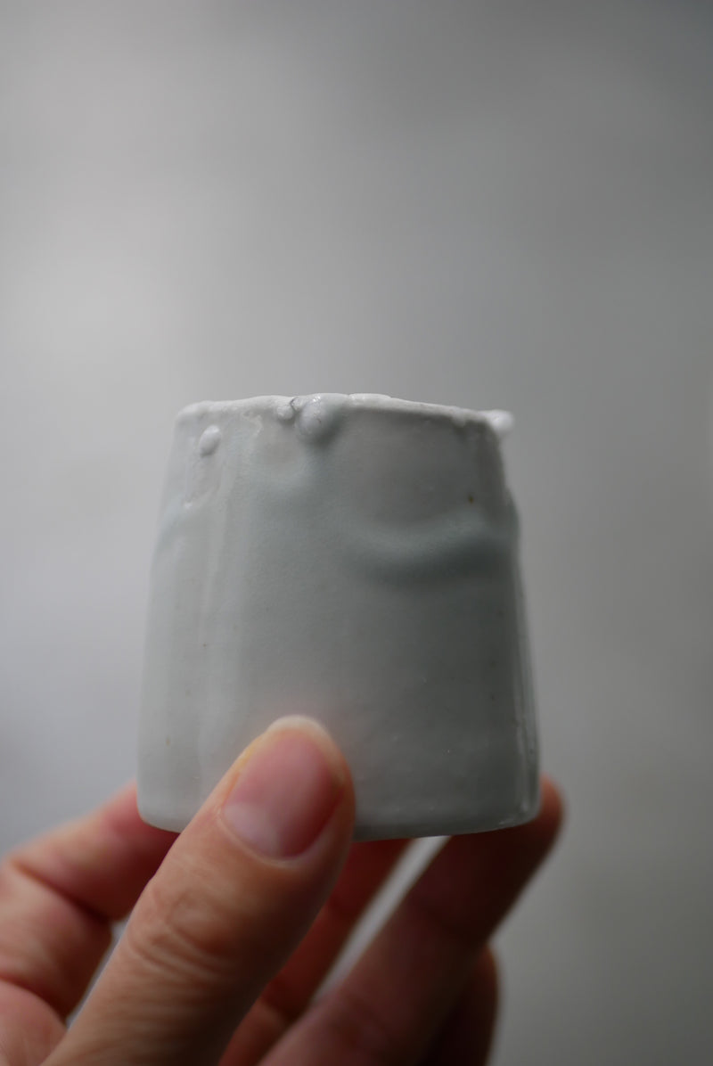 白瓷長石高台　茶杯　小　/ タナカシゲオ