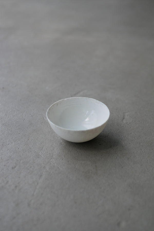 白磁　丸茶杯　　/ Takahiro Yahagi