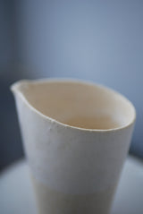 White Veil  釉かけ分け　片口　石肌　/ Akari Sato 石肌