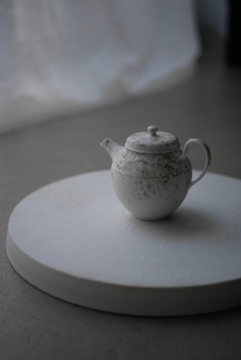 白磁  stone scrach  大皿　Takahiro Yahagi