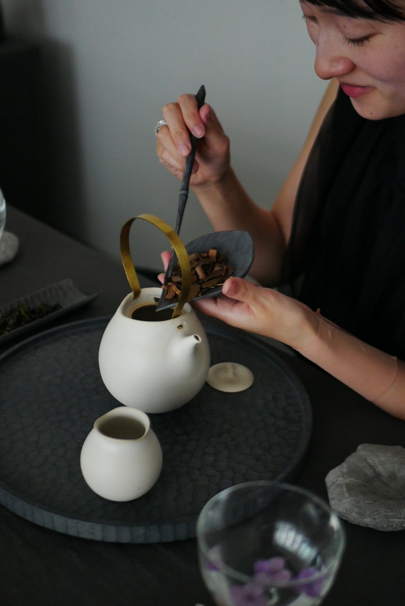 オーダー 曲線のTeapot / 大和田 友香 半磁器 – MOUSEION