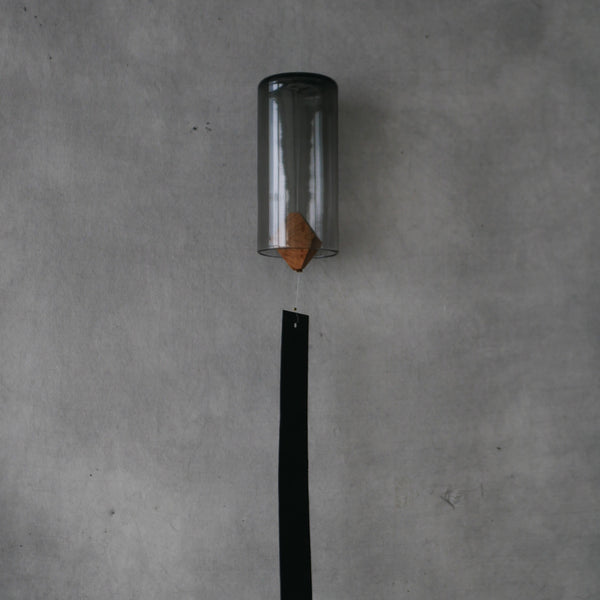 WASHIZUKA GLASS STUDIO 風鈴 風鈴 グレー硝子 / WASHIZUKA GLASS STUDIO – MOUSEION