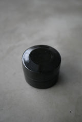 小箱　蓋物　黒肌　/ Akari Sato