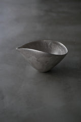 曲線の　片口　銀肌　 / Akari Sato