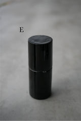 小箱　蓋物　黒肌　/ Akari Sato