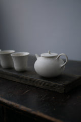 聞香杯　Bone White 半磁器/  Kanako Yoshida