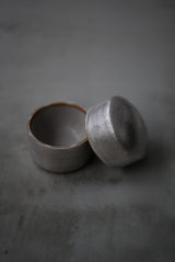 小箱　蓋物　茶入れ　銀肌　/ Akari Sato