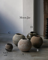 For Ms.Linda  Moon Jar & silver stone dish