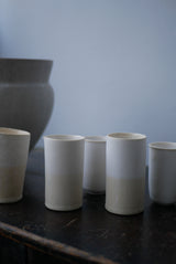 White Veil  釉かけ分け　片口　/ Akari Sato 石肌