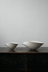 片口　オブジェ　Bone White 半磁器　/  Kanako Yoshida