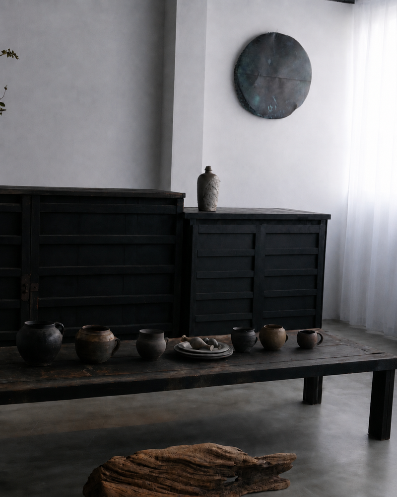 HOLD 黒漆 木製テーブル 江戸時代 / Japanese Antique Table Made by